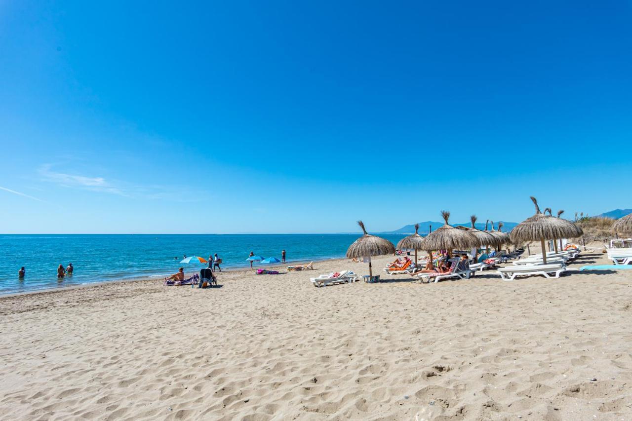 Sun & Sand Beach Apartment Марбелья Экстерьер фото