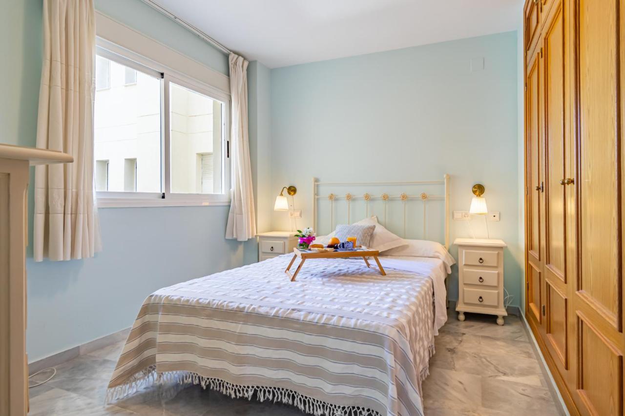 Sun & Sand Beach Apartment Марбелья Экстерьер фото